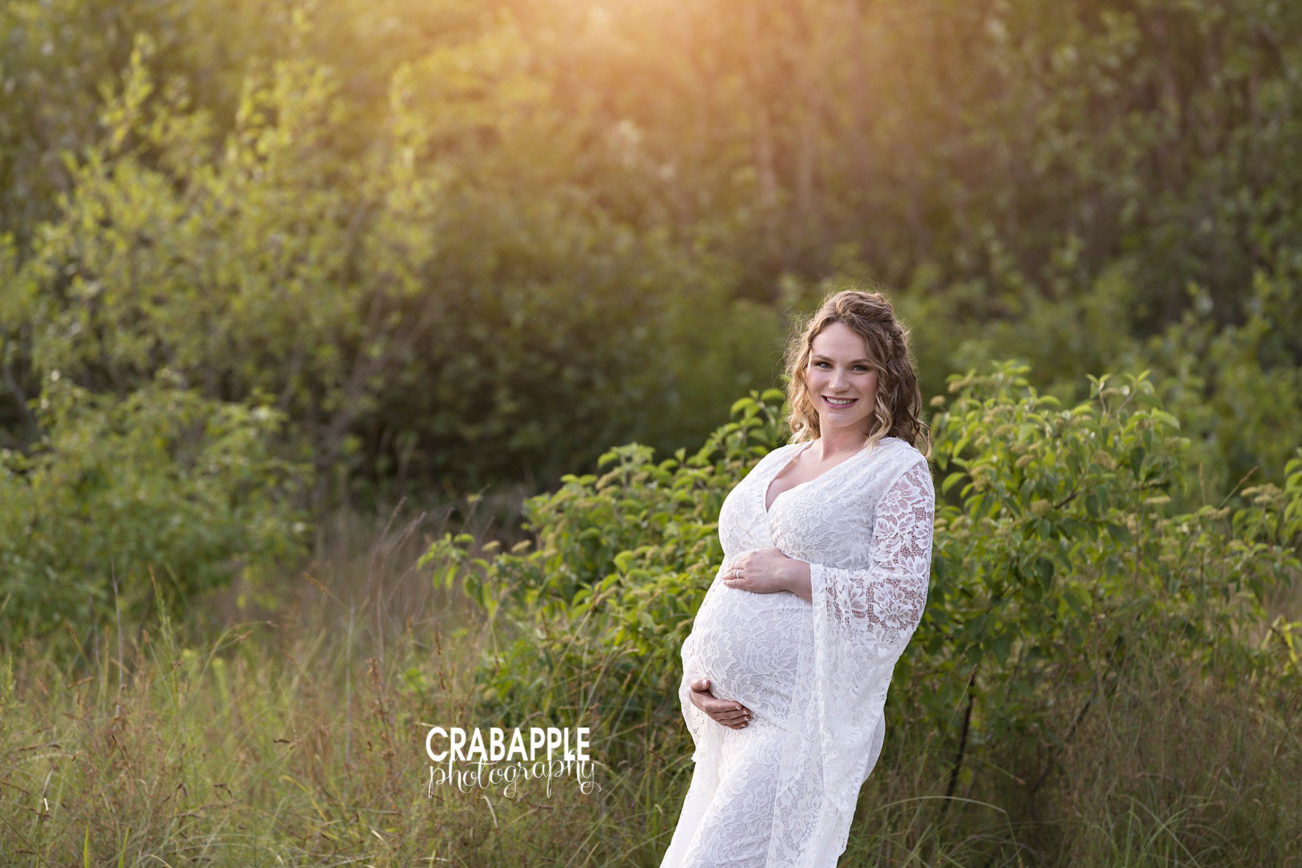 lace maternity gown for portraits