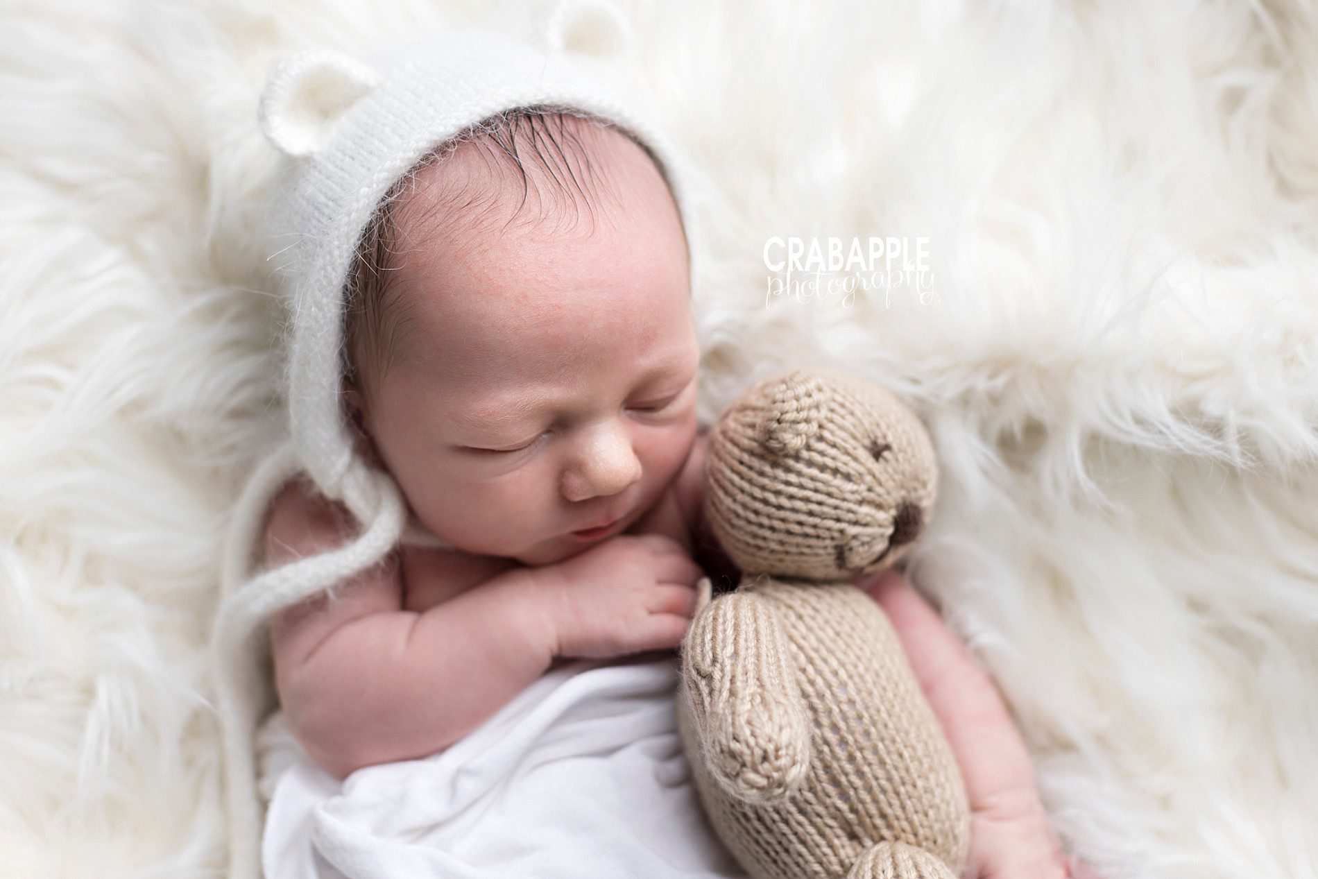 monochromatic white newborn photo ideas for boys