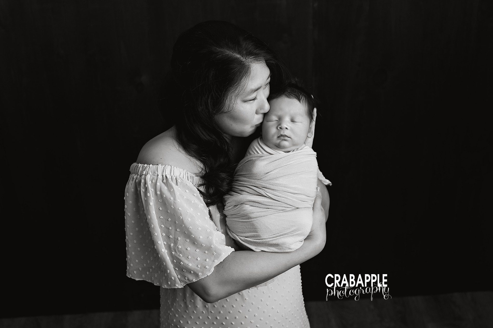 black and white mother and newborn photos
