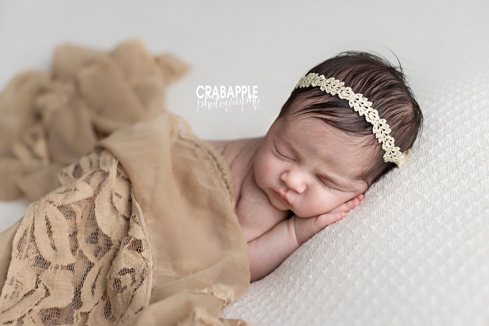 dainty and girly newborn picture ideas