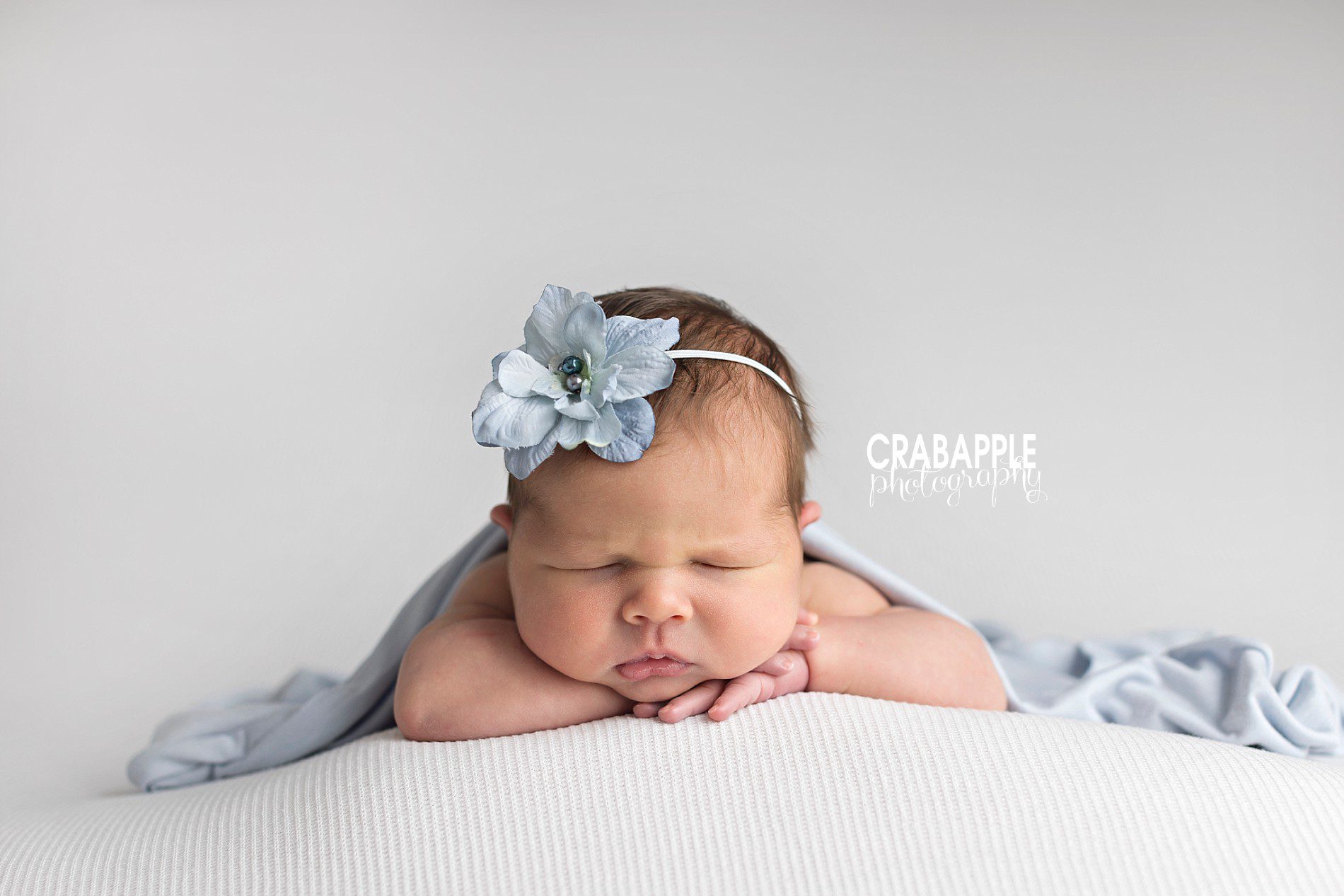 ideas for light blue newborn photos for girls