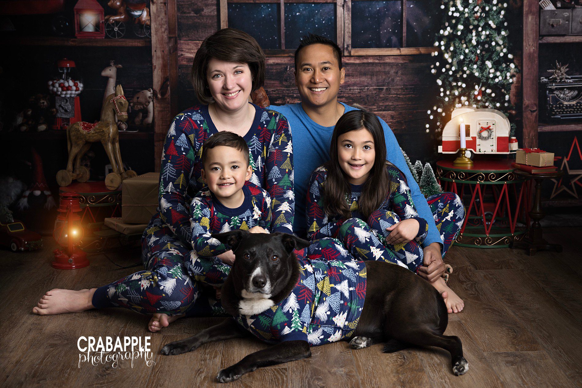 family christmas portrait ideas with pajamas
