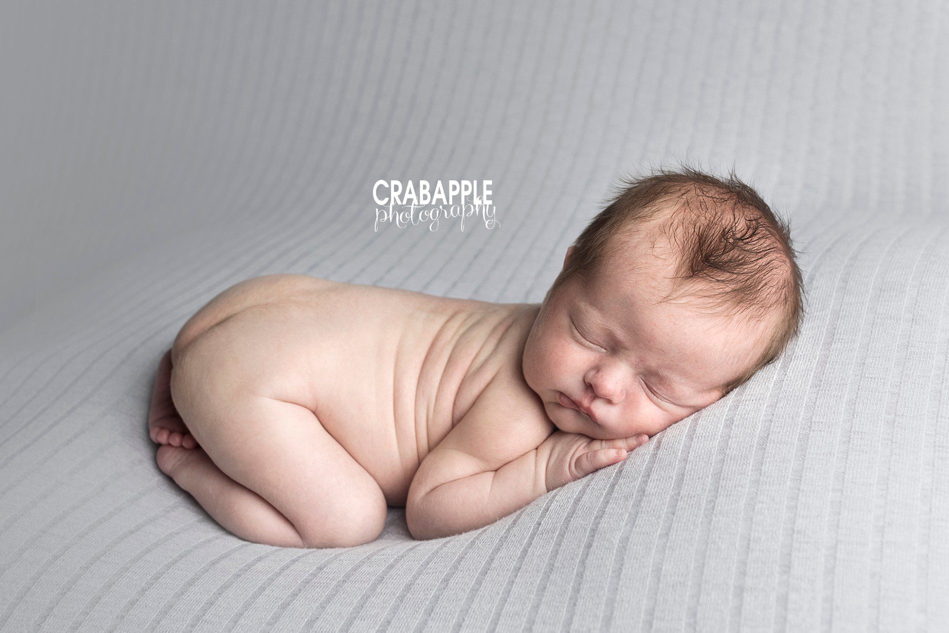 super simple newborn photos