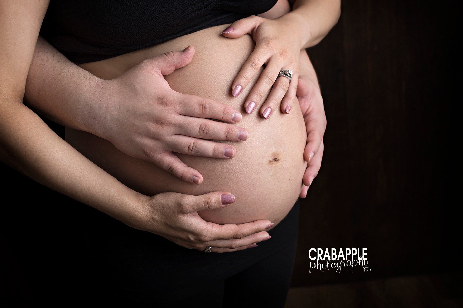 hands and belly maternity pictures