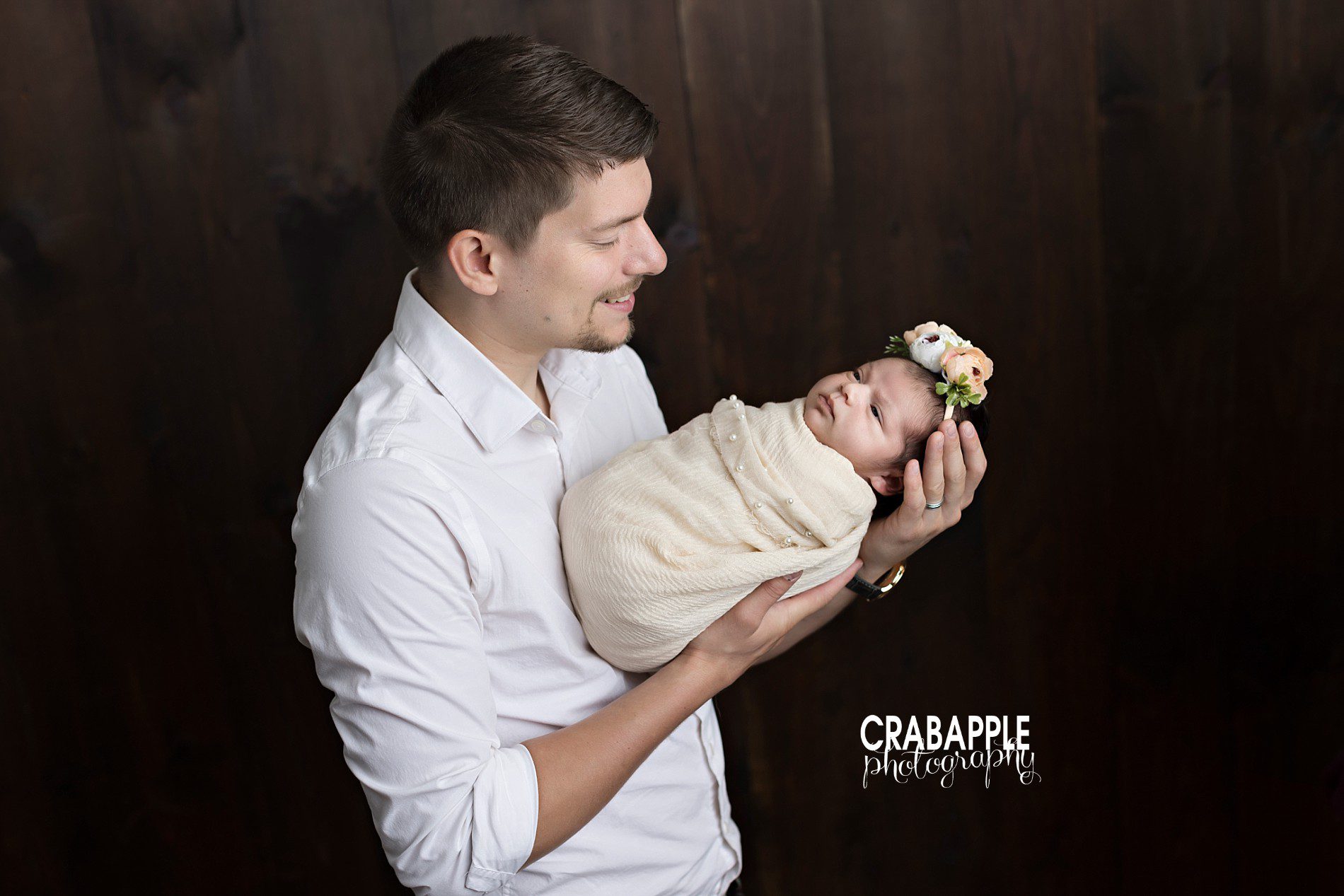 newborn portraits with dad