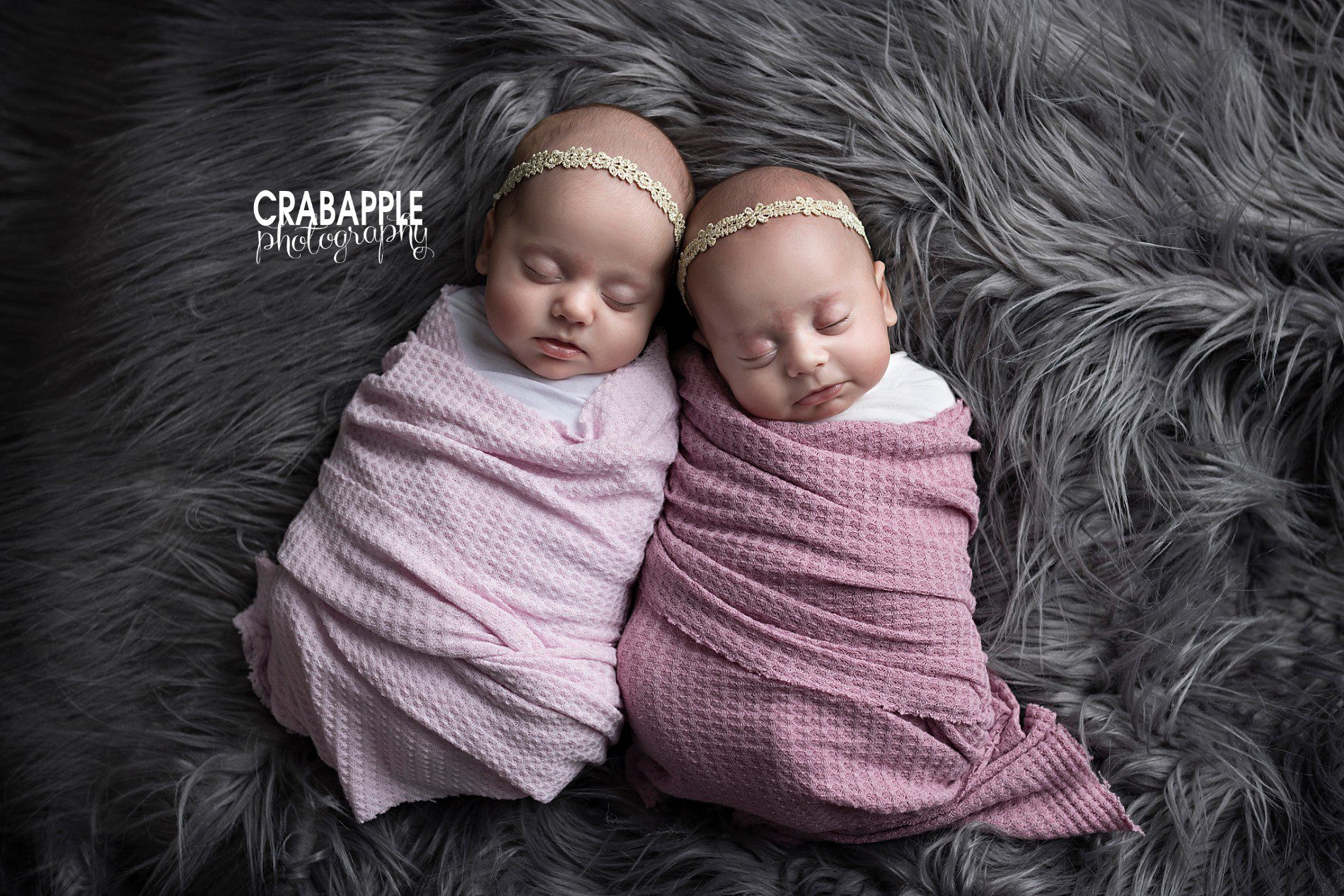 twin newborn photo ideas