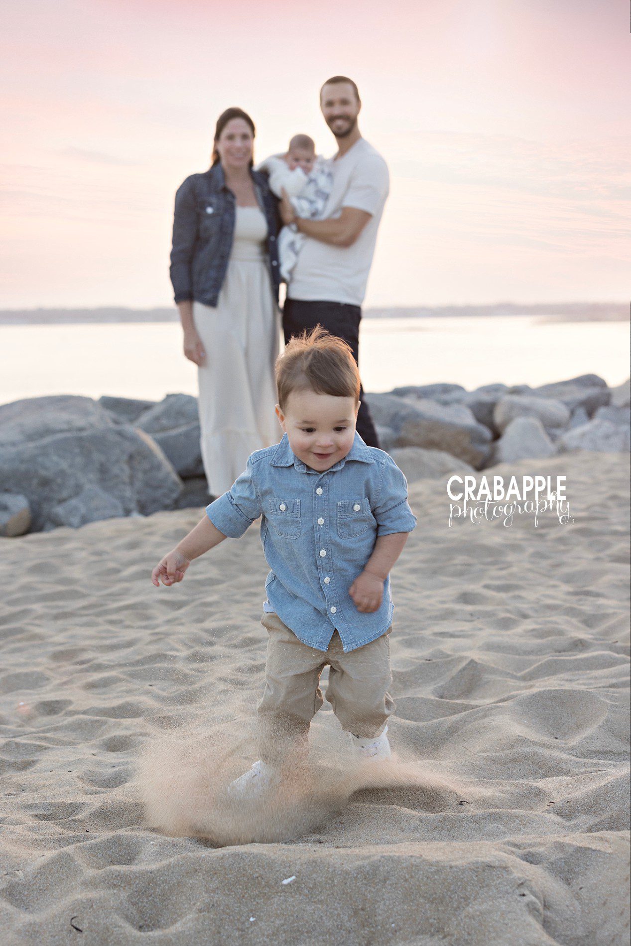 playing with background and foreground in family photos