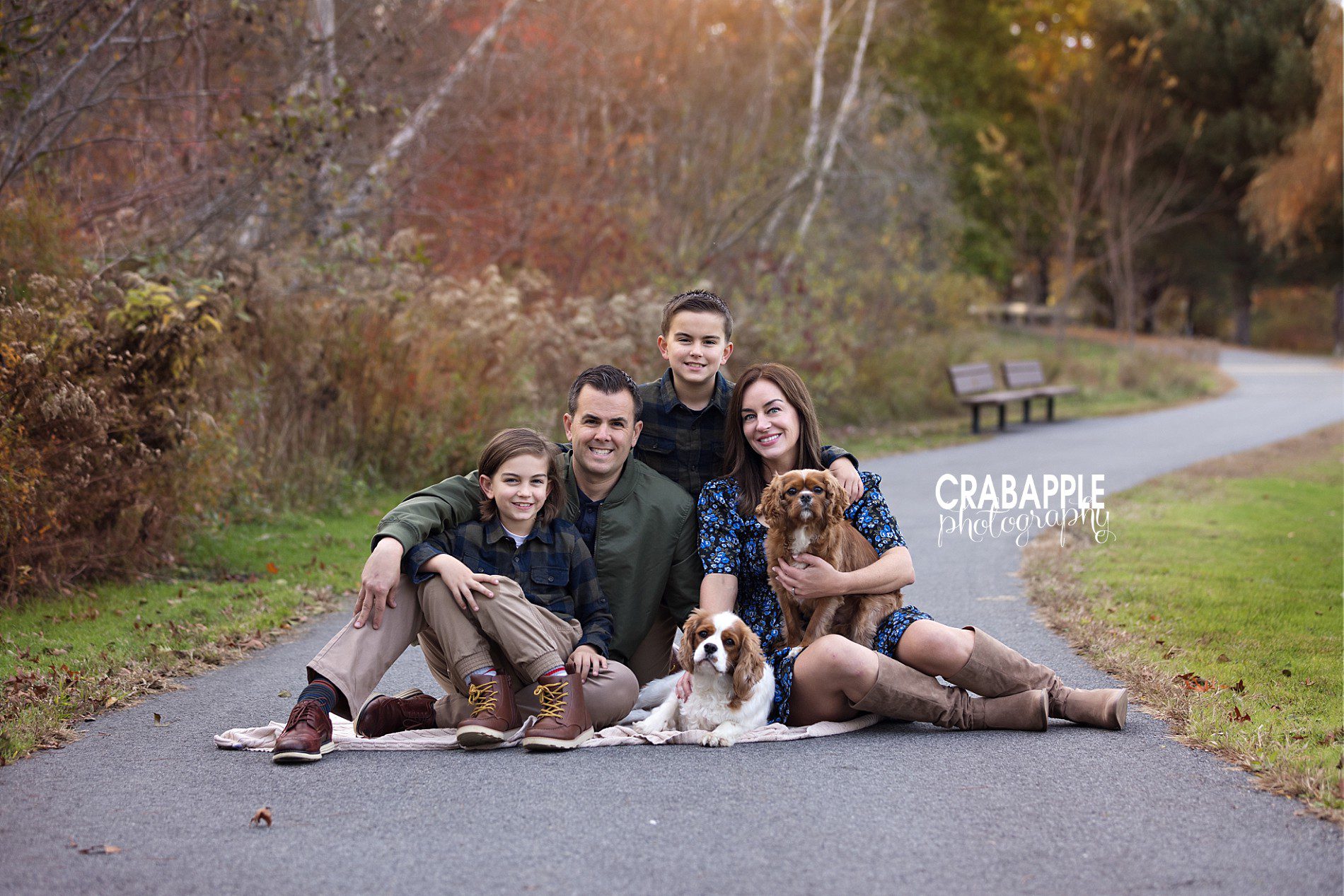 fall family photos with dogs