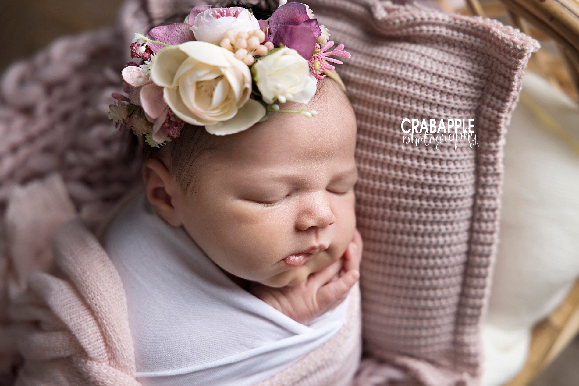floral newborn photo ideas