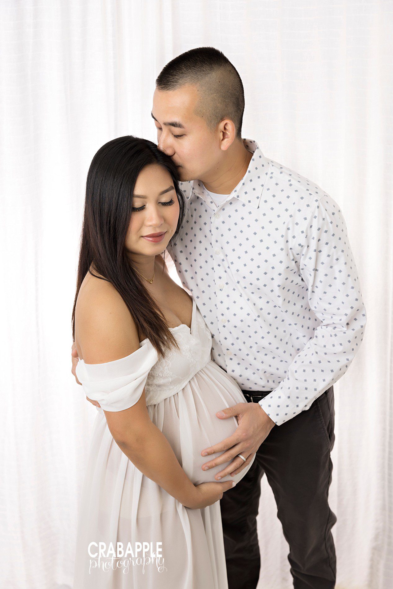 maternity portraits with husband