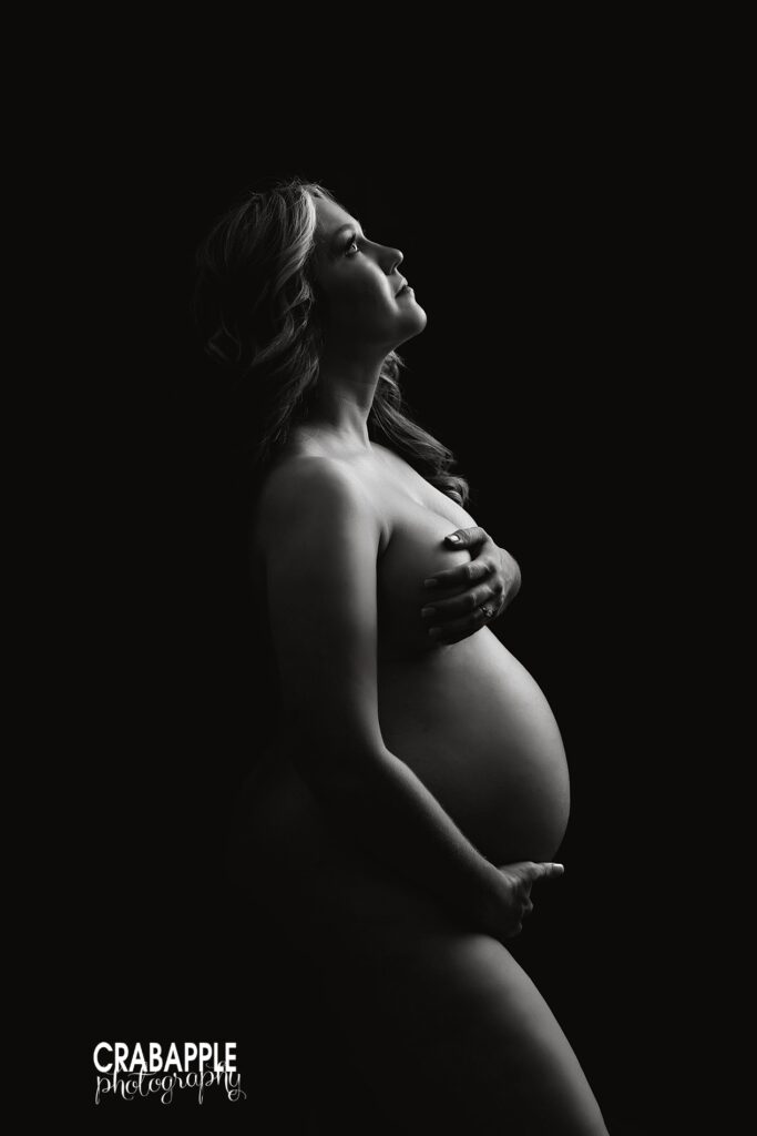 ring light maternity photo ideas and poses Boston maternity photography