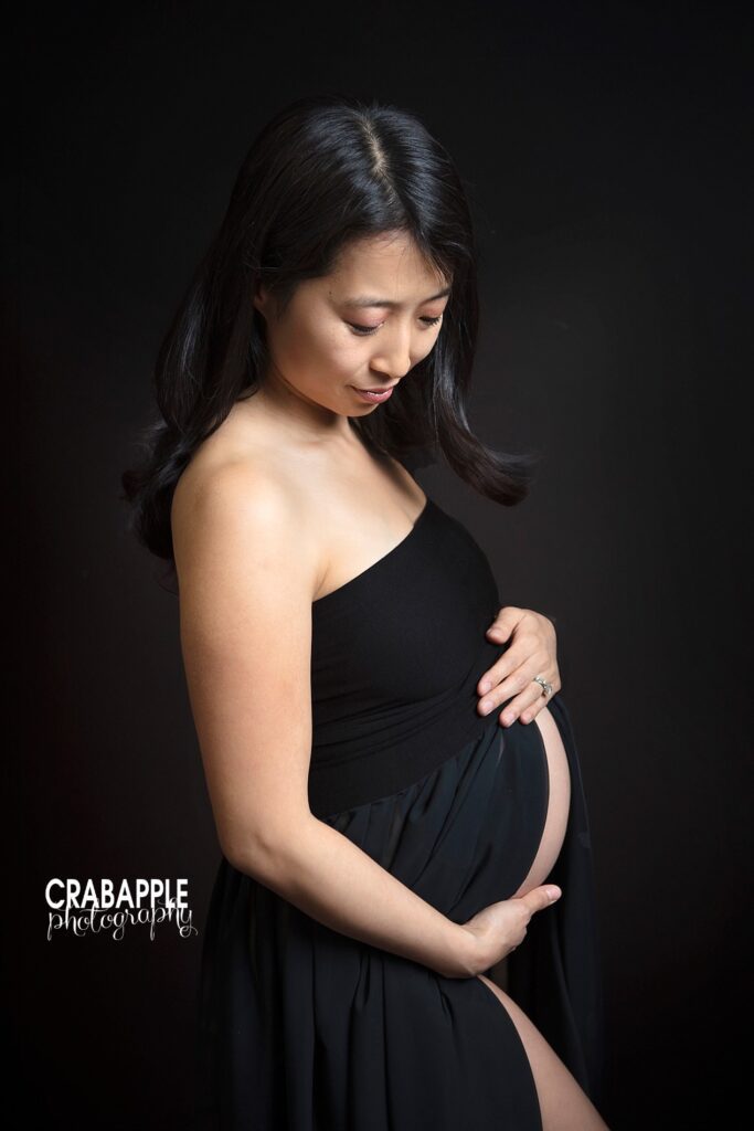 studio portrait photography pregnancy photos maternity posing ideas