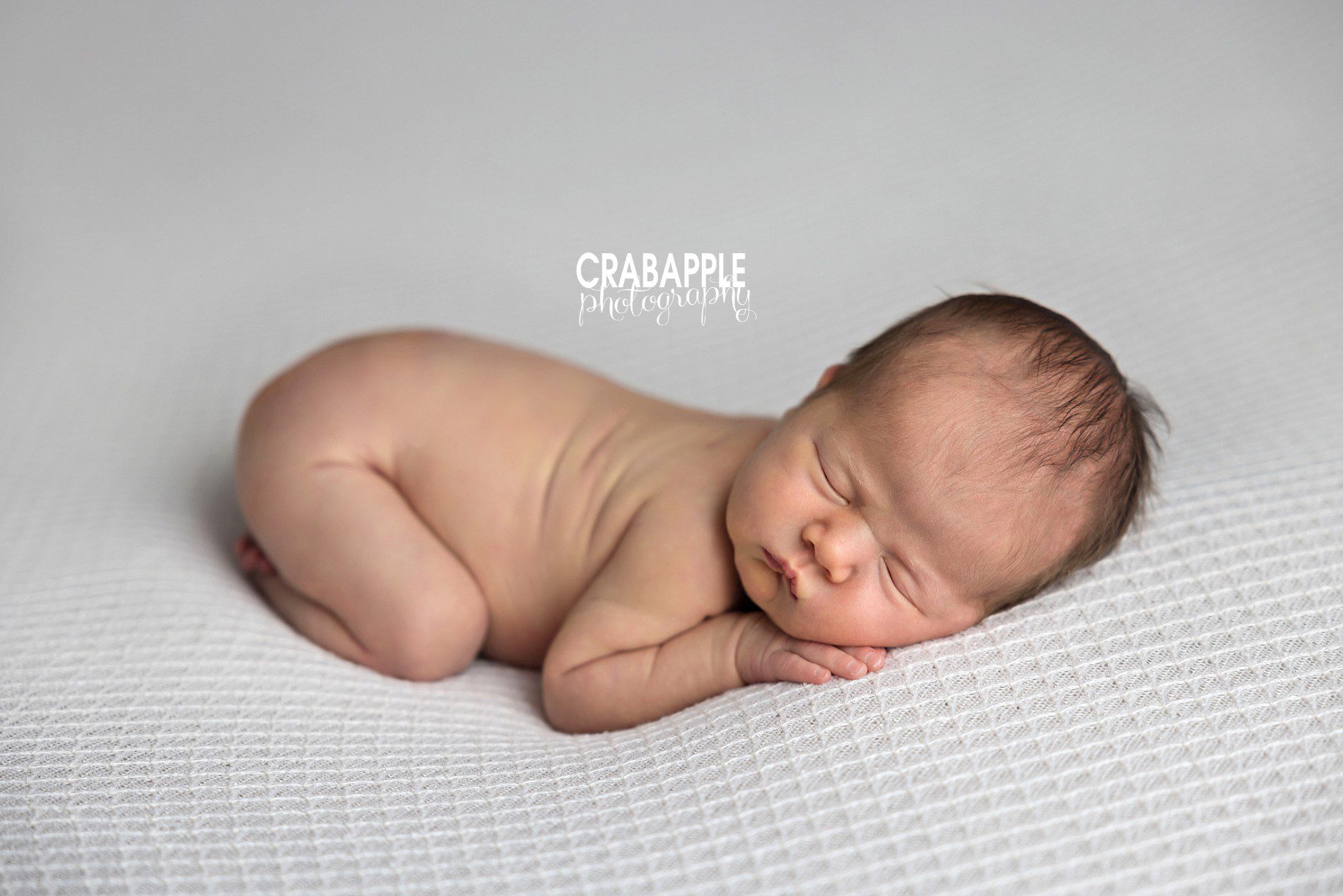 simple newborn photos