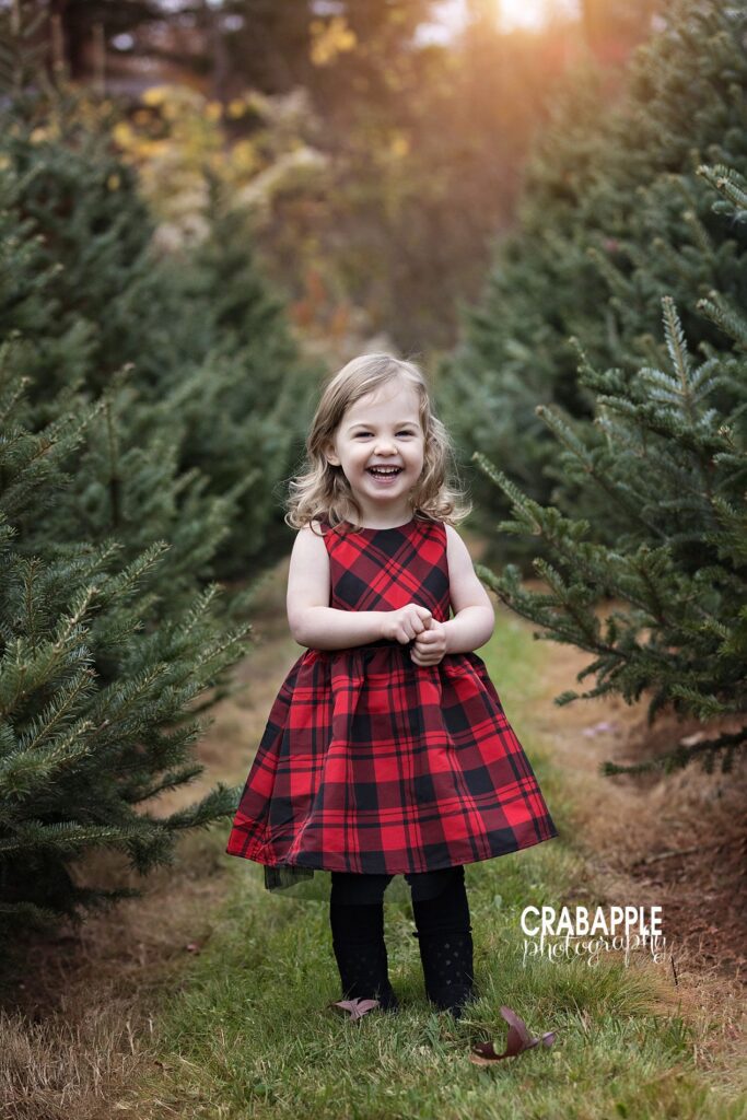 Holiday mini session outfit inspiration for toddler girl dresses in black and white