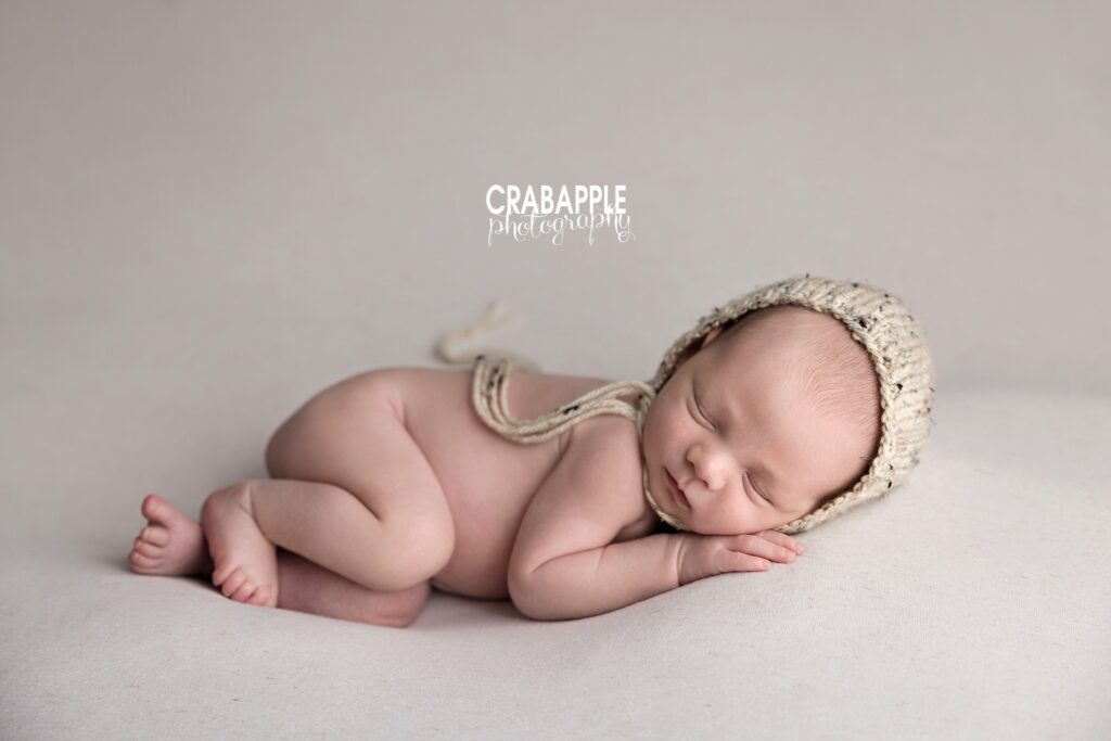 Natural Newborn Session Sweet newborn photography with simple, natural posing
