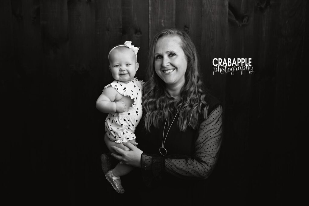 Mother daughter photo ideas Black and white photo of mom holding baby daughter