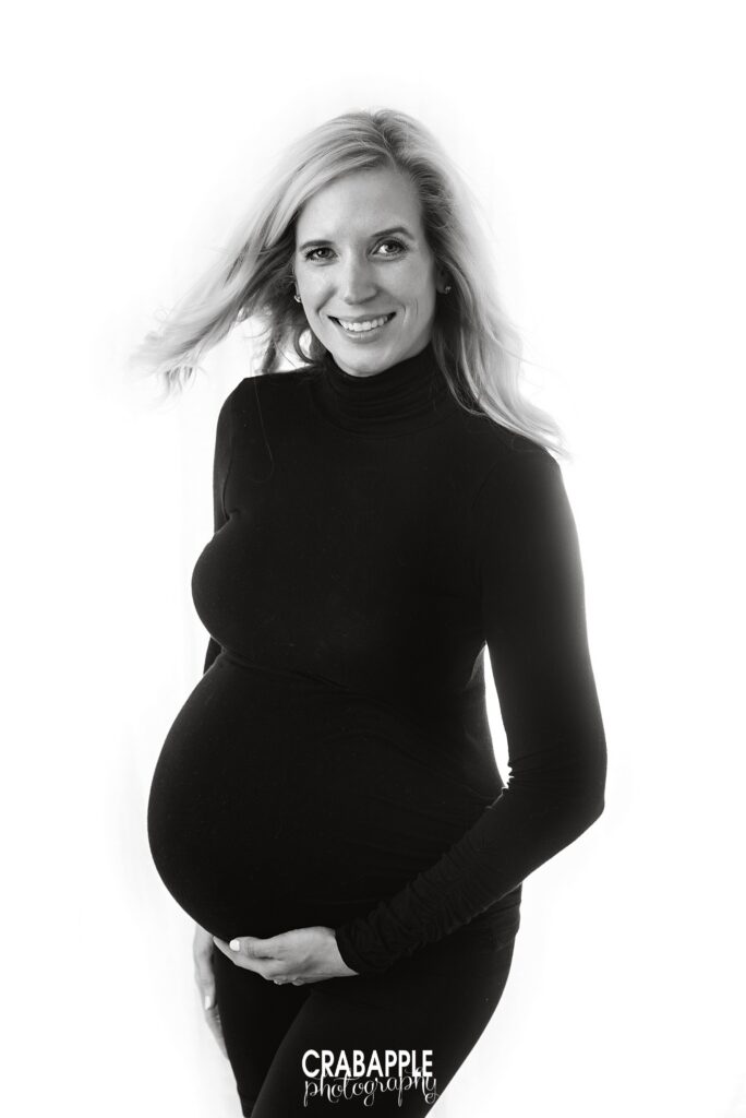 Classic and timeless black and white maternity photo in simple black outfit 
