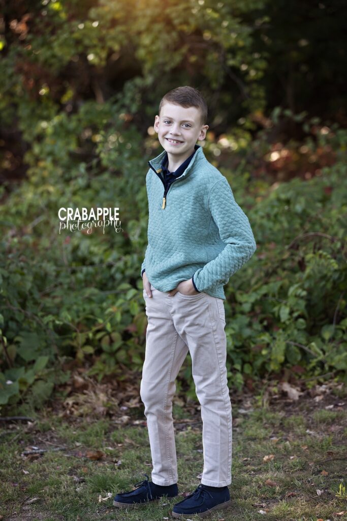 Using green and khaki for fall family photos